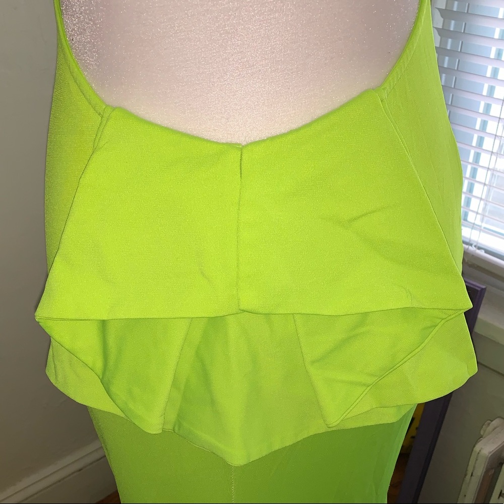 Green Gown - Picture 5 of 7